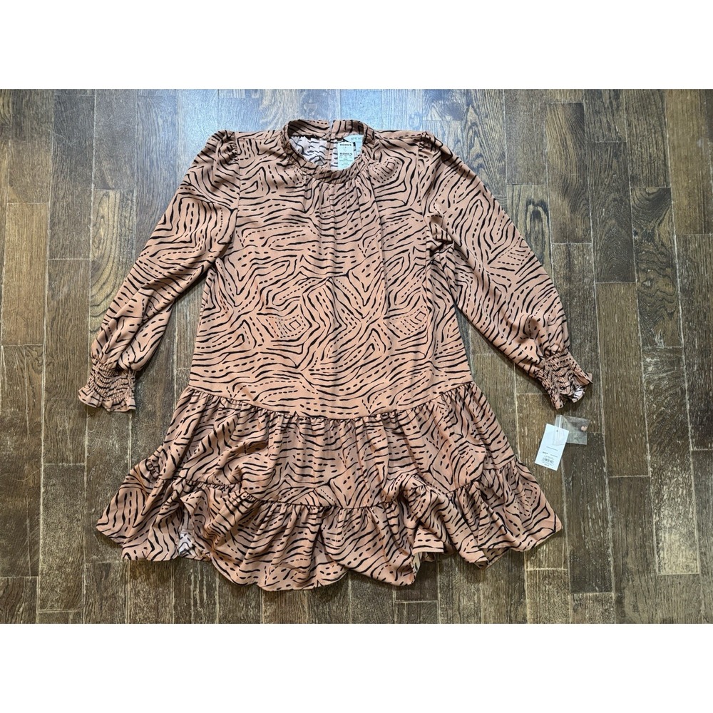 Nine West Long Sleeve Swing Dress NWT Size Medium Brown Black Tiger Stripe Print